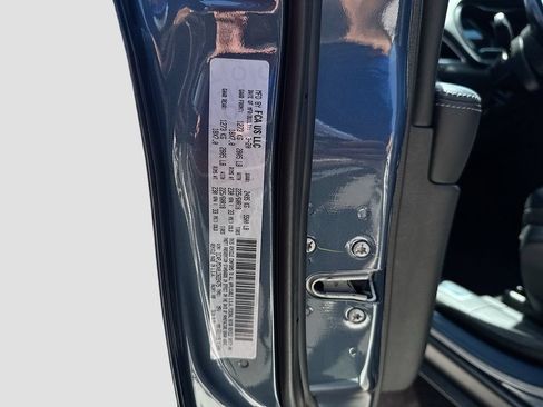 Used 2020 Jeep Cherokee Limited AWD/4WD image 6
