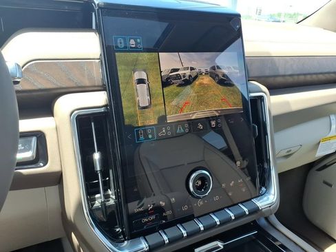 New 2026 GMC Yukon Denali w/ Denali Reserve Package AWD/4WD image 21