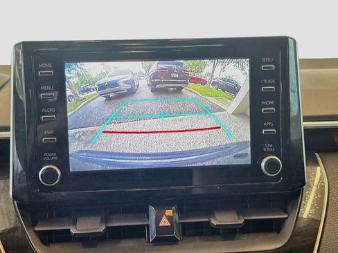 Used 2020 Toyota Corolla LE w/ LE Premium Package FWD image 15