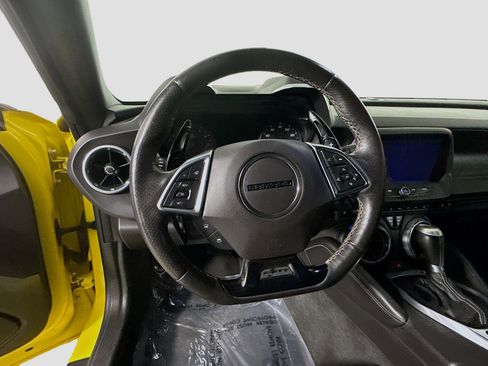Used 2017 Chevrolet Camaro LT image 10