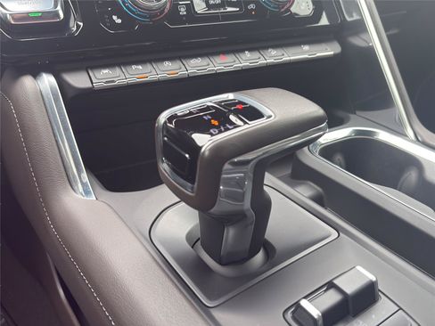 Used 2022 GMC Sierra 1500 Denali AWD/4WD image 22