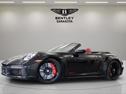 Used 2022 Porsche 911 Turbo S image 4