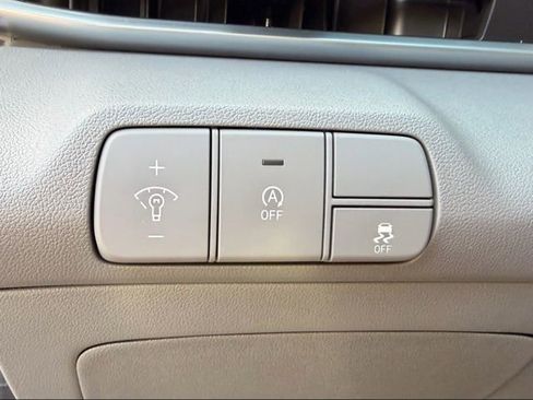 New 2026 Hyundai Elantra SE image 12