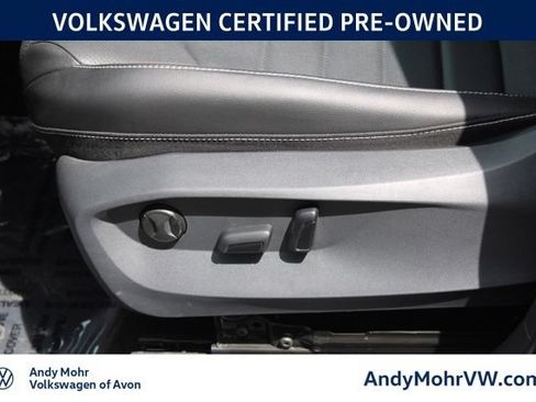 Used 2023 Volkswagen Taos SEL AWD/4WD image 17