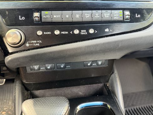 Used 2023 Lexus ES 350 F Sport w/ Accessory Package (Z2) FWD image 24