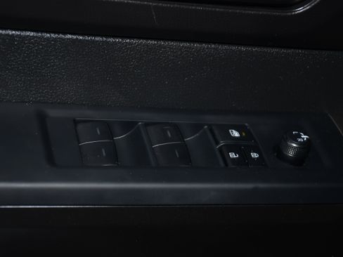 Used 2026 Toyota Tundra SR5 AWD/4WD image 10