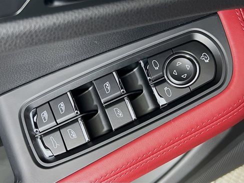 New 2026 Porsche Macan S image 20