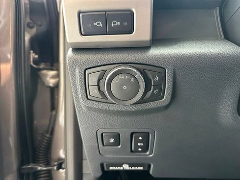 Used 2022 Ford F250 Lariat w/ Tremor Off-Road Package AWD/4WD image 27