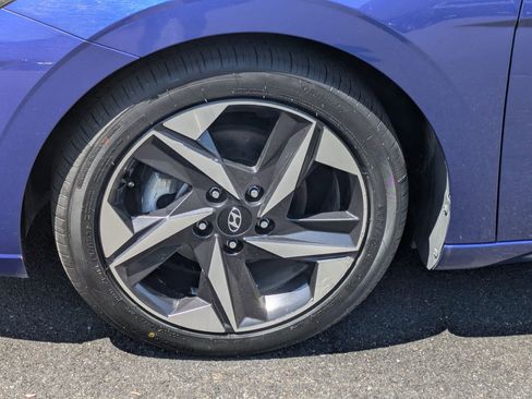 Certified 2021 Hyundai Elantra Limited FWD image 27