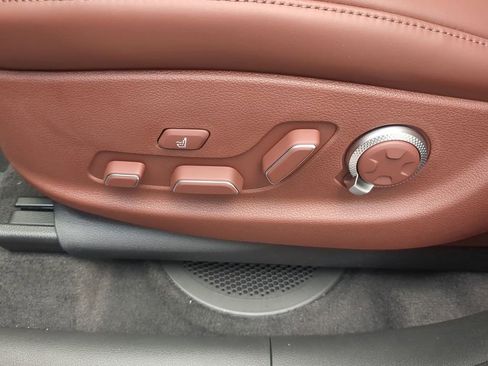 New 2025 Genesis GV80 3.5T Prestige image 19