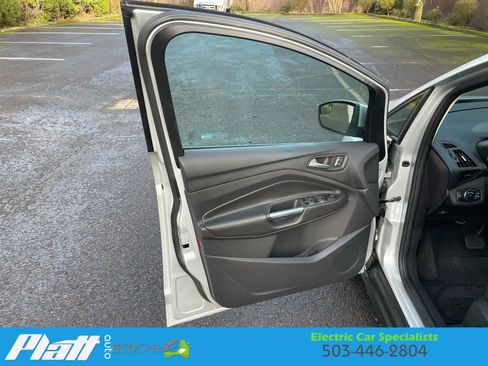 Used 2014 Ford C-MAX SEL image 19