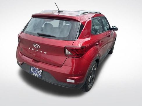 Used 2023 Hyundai Venue Limited w/ Cargo Package image 6