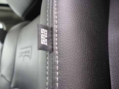 Used 2016 RAM 3500 Laramie AWD/4WD image 45