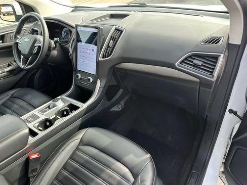 Used 2024 Ford Edge SEL w/ Convenience Package AWD/4WD image 8