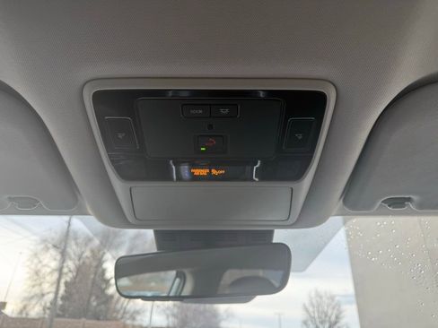 Used 2025 Toyota Grand Highlander AWD image 20