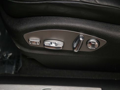 Certified 2025 Porsche Macan S AWD/4WD image 25