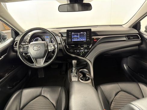 Used 2022 Toyota Camry SE FWD image 24