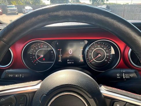 Used 2020 Jeep Gladiator Rubicon w/ Dual Top Group AWD/4WD image 21