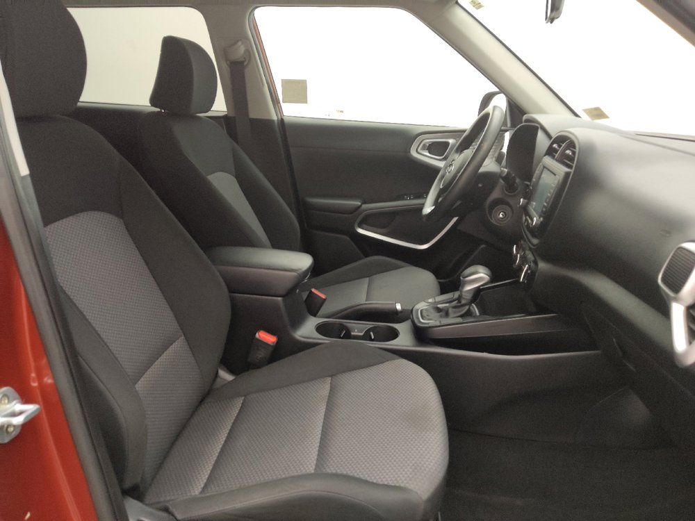 Used 2020 Kia Soul LX FWD image 21