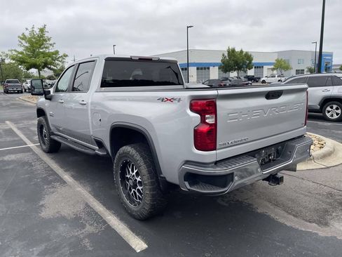 Used 2021 Chevrolet Silverado 2500 LT w/ Texas Edition AWD/4WD image 4