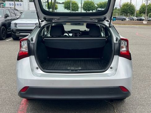 Used 2020 Toyota Prius LE AWD/4WD image 10
