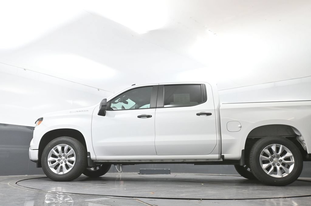 Used 2023 Chevrolet Silverado 1500 Custom AWD/4WD image 49