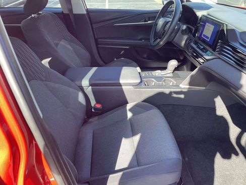 Used 2025 Toyota Camry LE image 46