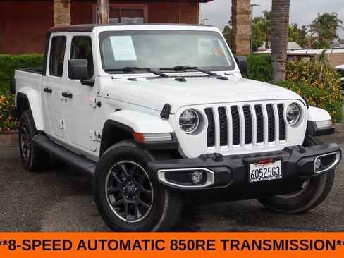 Used 2021 Jeep Gladiator Overland w/ LED Lighting Group AWD/4WD image 2
