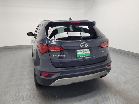 Used 2017 Hyundai Santa Fe Sport image 6