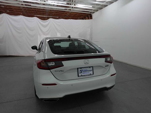 Used 2022 Honda Civic Sport Touring image 7