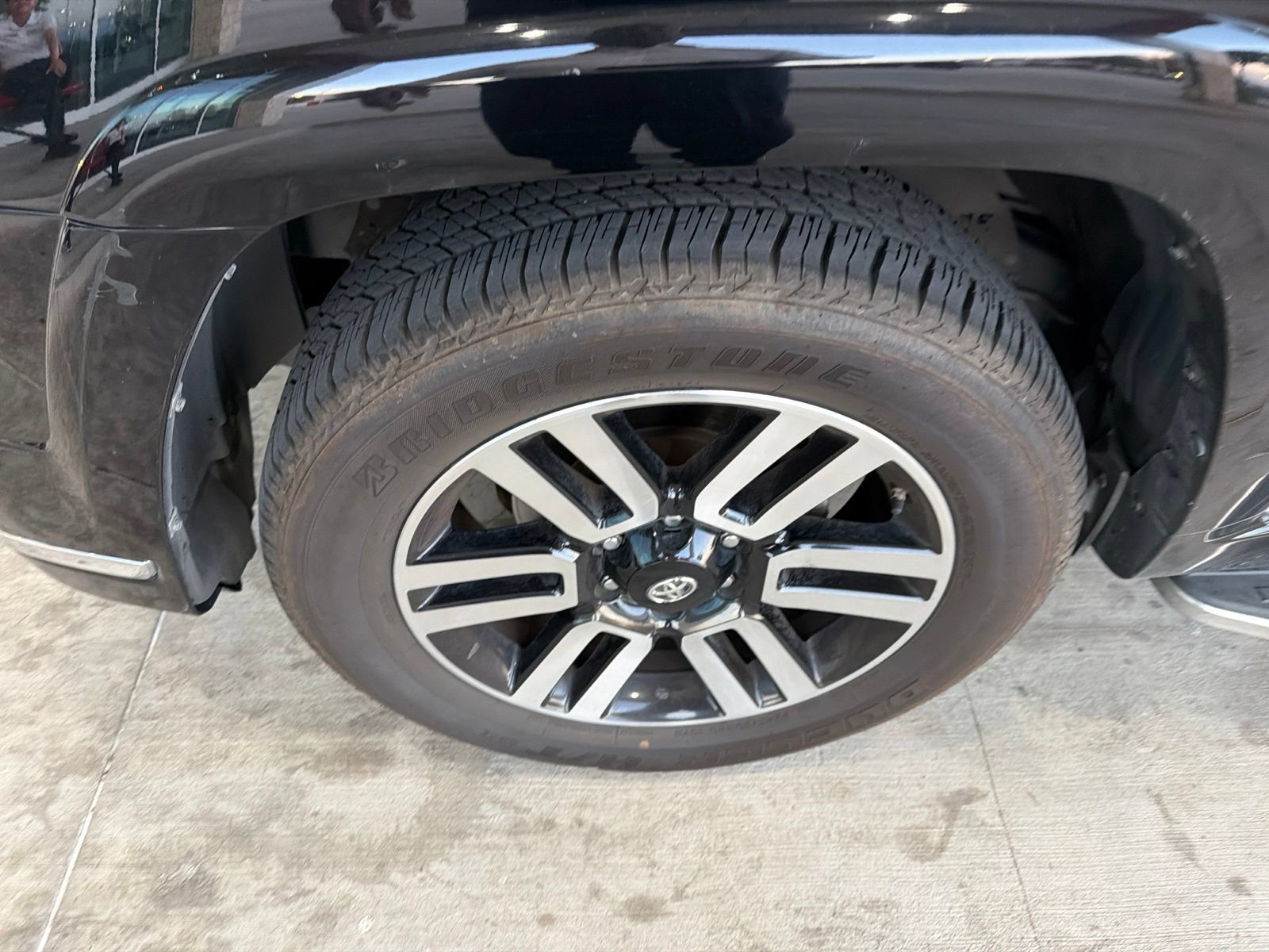 Used 2015 Toyota 4Runner Limited AWD/4WD image 2