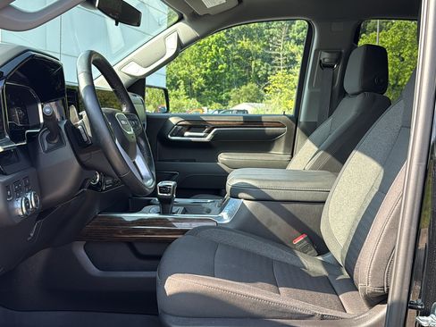 Certified 2025 GMC Sierra 1500 Elevation AWD/4WD image 13