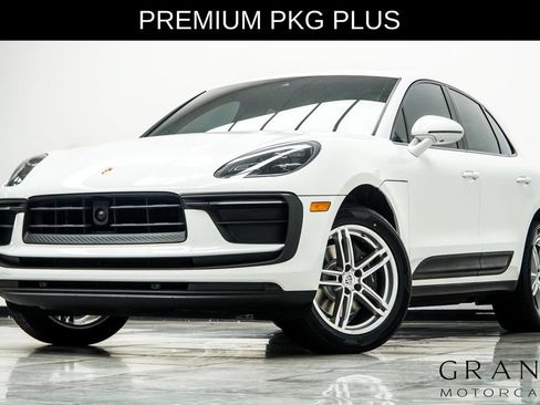 Used 2023 Porsche Macan AWD/4WD image 1