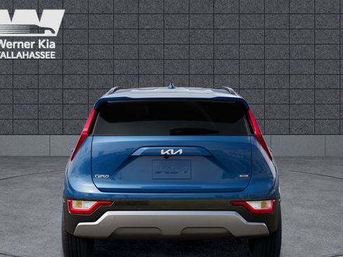 New 2025 Kia Niro EX Touring image 13