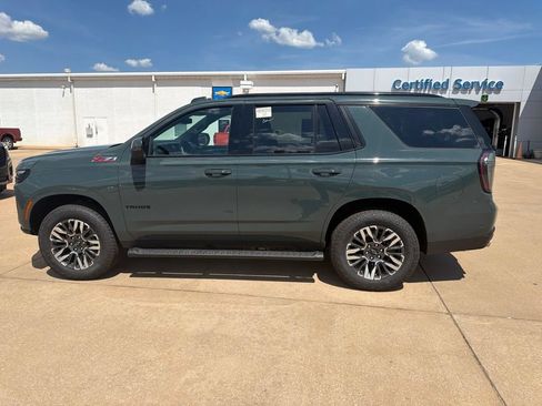 Used 2026 Chevrolet Tahoe Z71 w/ Z71 Off-Road Package AWD/4WD image 8