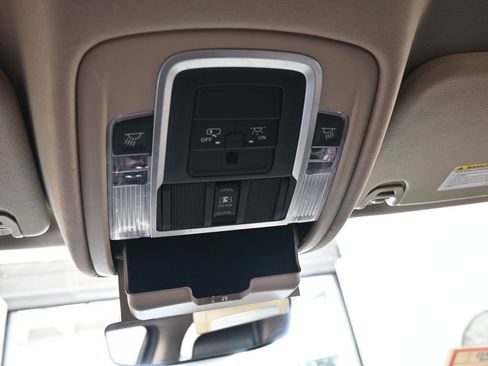 Used 2020 RAM 1500 Laramie image 29