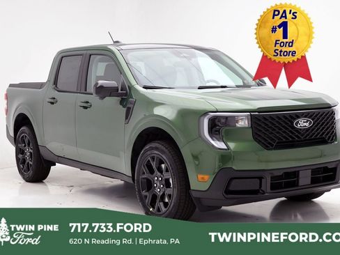 New 2025 Ford Maverick Lariat w/ Black Appearance Package image 1