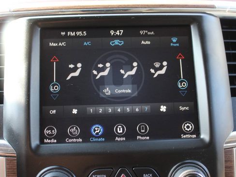 Used 2018 RAM 1500 Laramie w/ Convenience Group AWD/4WD image 24