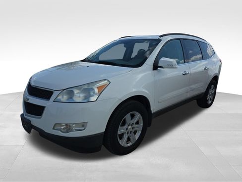 Used 2011 Chevrolet Traverse LT w/ Personal Connectivity Package FWD image 1