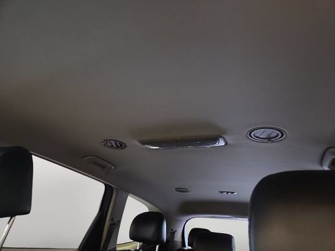 Used 2024 Kia Telluride LX AWD/4WD image 12