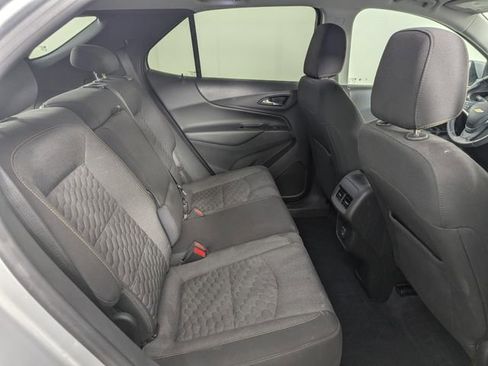 Used 2020 Chevrolet Equinox LT image 18