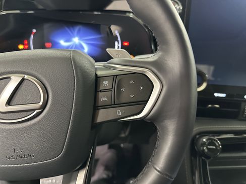 Certified 2025 Lexus NX 300h AWD w/ Luxury Package image 20