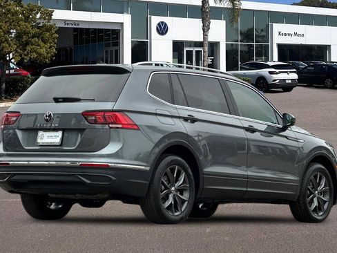 Used 2023 Volkswagen Tiguan SE FWD image 4