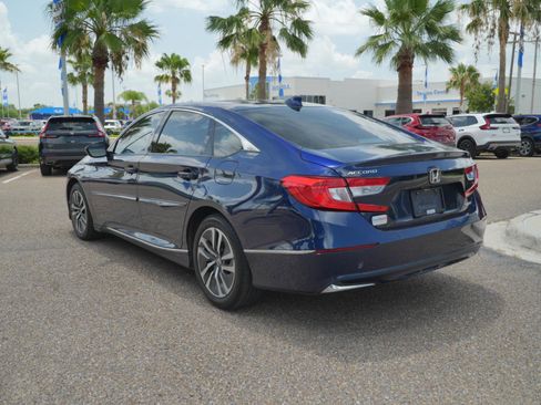 Used 2020 Honda Accord EX image 4