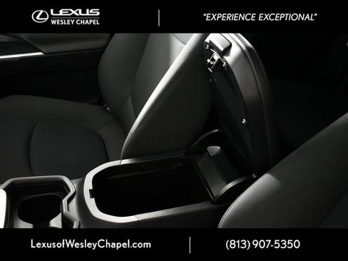 Used 2021 Toyota RAV4 LE image 28