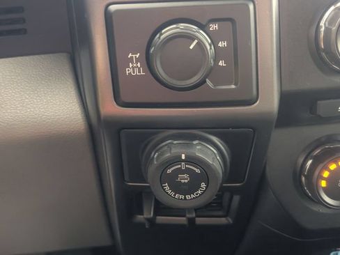 Used 2018 Ford F150 XLT w/ Equipment Group 302A Luxury AWD/4WD image 22