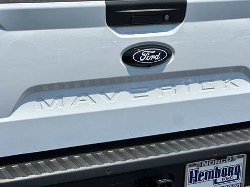 New 2025 Ford Maverick XLT w/ XLT Luxury Package image 25