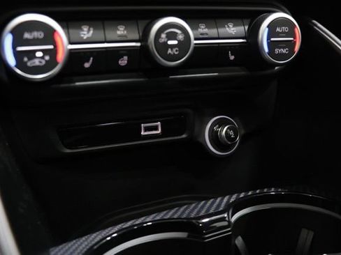 Used 2023 Alfa Romeo Giulia Estrema AWD/4WD image 23