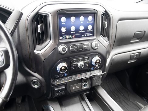 Used 2019 GMC Sierra 1500 AT4 w/ AT4 Premium Package AWD/4WD image 3