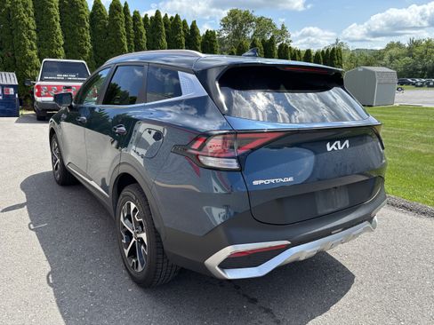 Used 2023 Kia Sportage EX AWD/4WD image 6